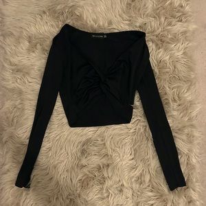 Longsleeve crop top prettylittlething